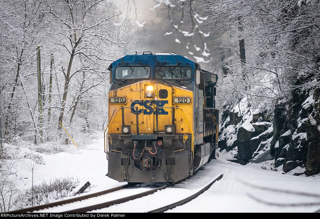 CSXT 120 at Ellicott City